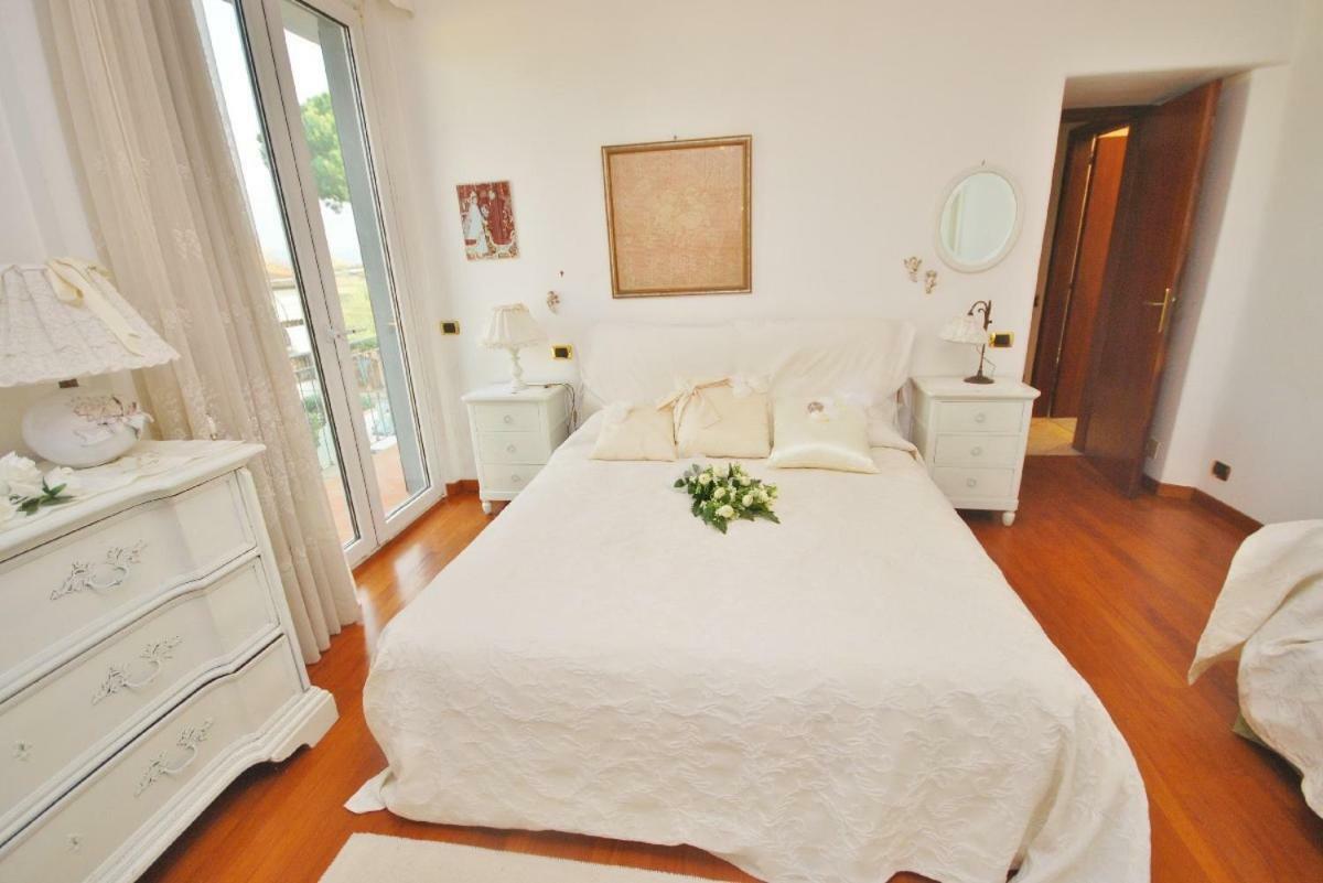 Raffinato Attico Vicino Al Mare Con Solarium Lido Di Camaiore Dış mekan fotoğraf