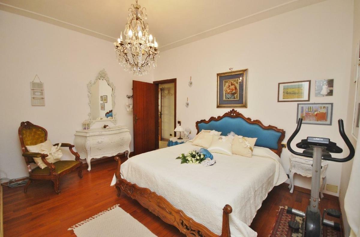 Raffinato Attico Vicino Al Mare Con Solarium Lido Di Camaiore Dış mekan fotoğraf