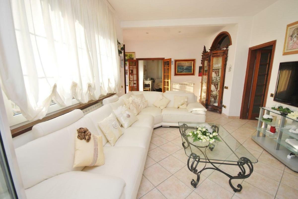 Raffinato Attico Vicino Al Mare Con Solarium Lido Di Camaiore Dış mekan fotoğraf
