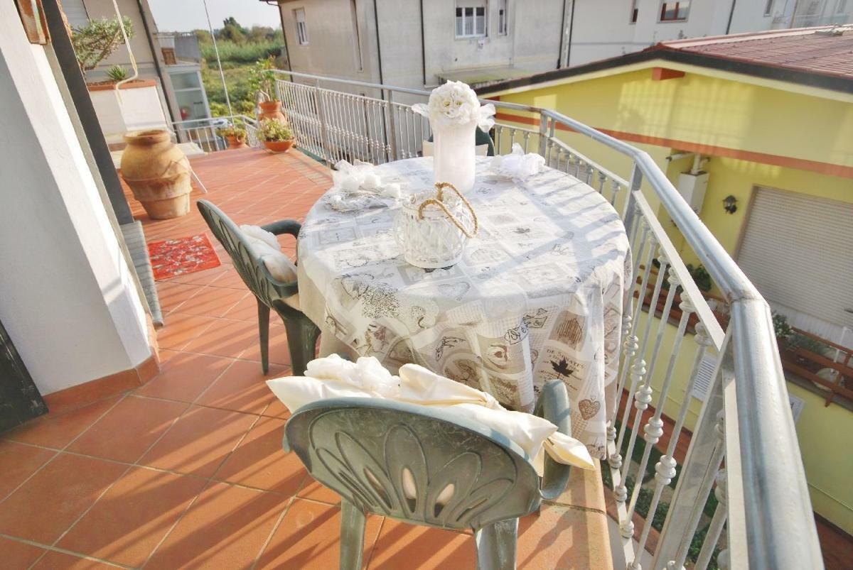 Raffinato Attico Vicino Al Mare Con Solarium Lido Di Camaiore Dış mekan fotoğraf